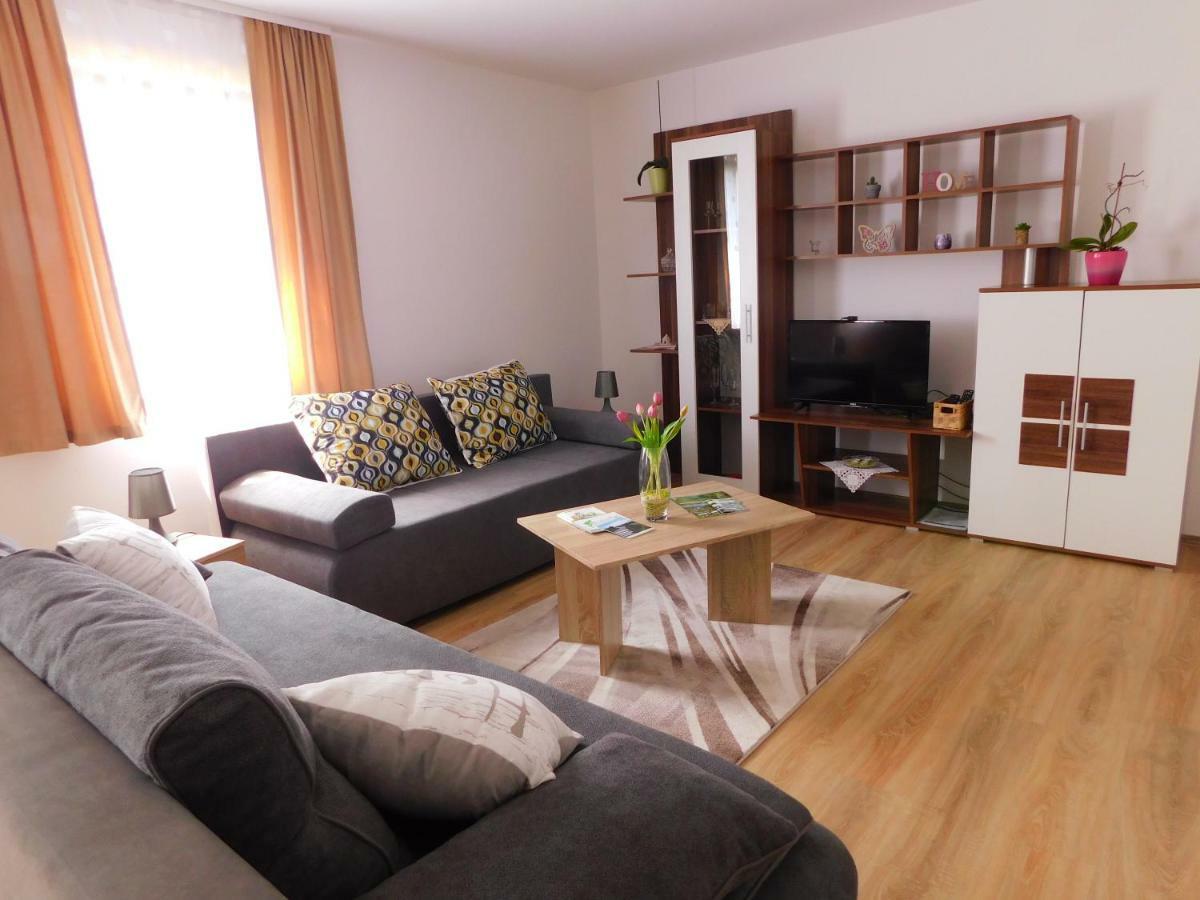 Apartment Petrovic Slunj Εξωτερικό φωτογραφία